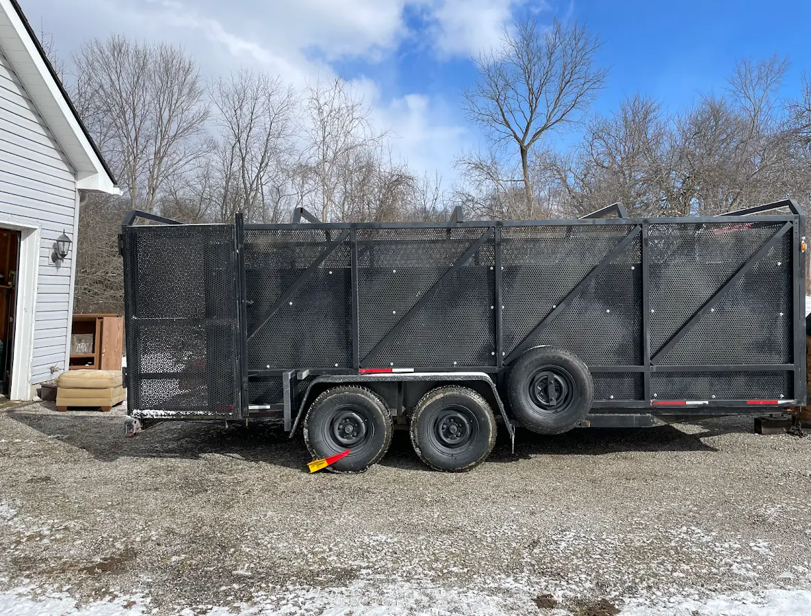 8 Yard Dumpster Rental in Kendallville, IN